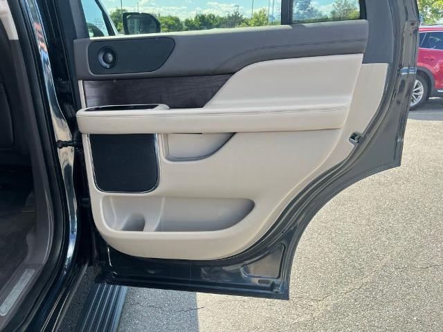 2022 Lincoln Navigator Standard