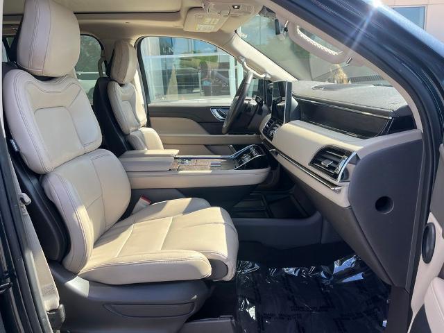2022 Lincoln Navigator Standard