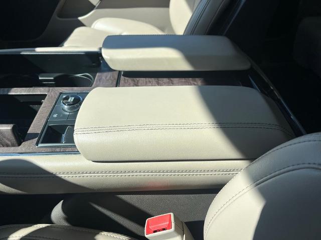 2022 Lincoln Navigator Standard