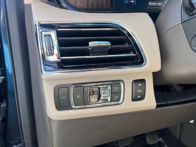 2022 Lincoln Navigator Standard
