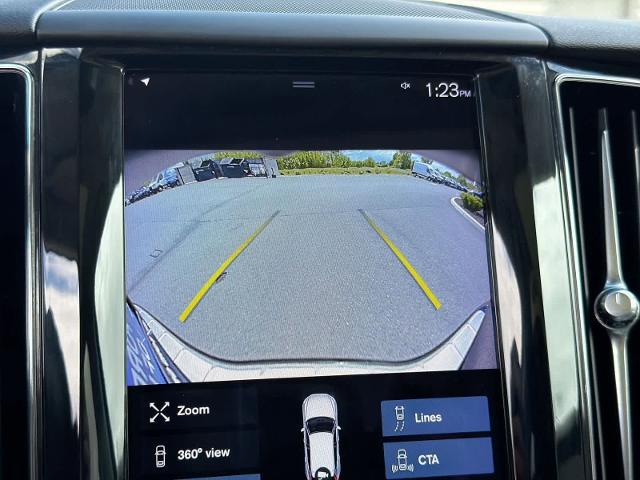 2021 Volvo XC60 T5 Momentum