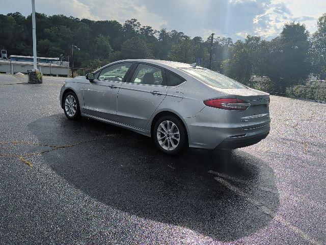 2020 Ford Fusion Hybrid SE