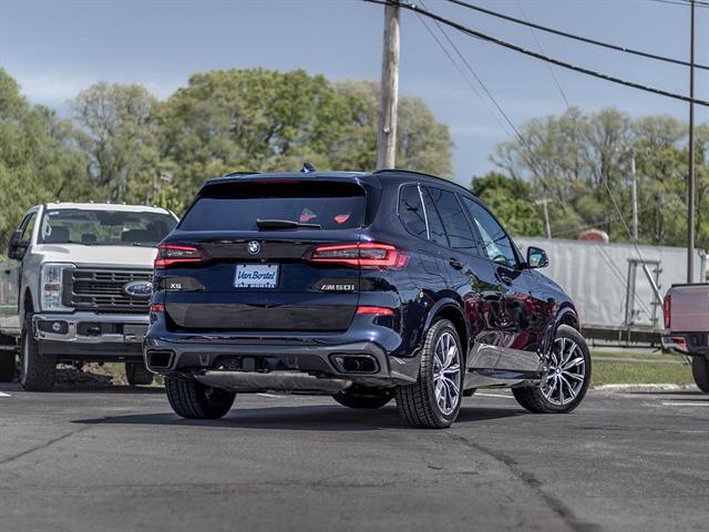 2021 BMW X5 M50i