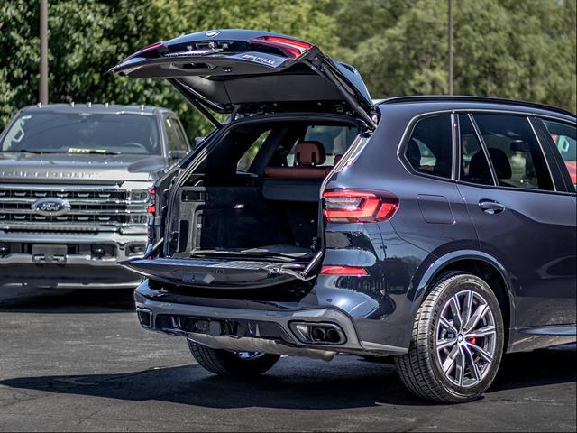 2021 BMW X5 M50i