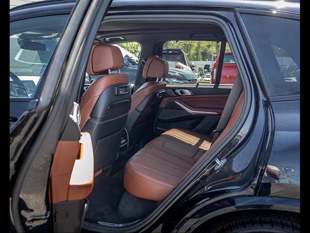 2021 BMW X5 M50i
