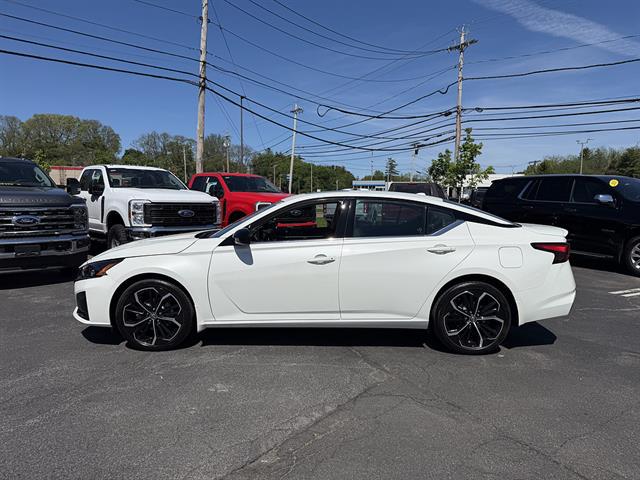 2023 Nissan Altima SR Intelligent AWD