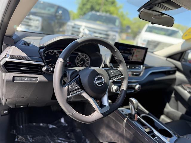 2023 Nissan Altima SR Intelligent AWD