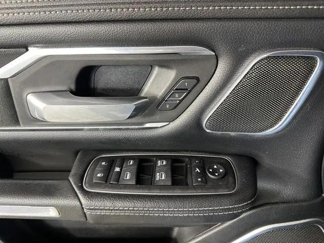 2019 Ram 1500 Laramie Crew Cab 4x2 5'7" Box