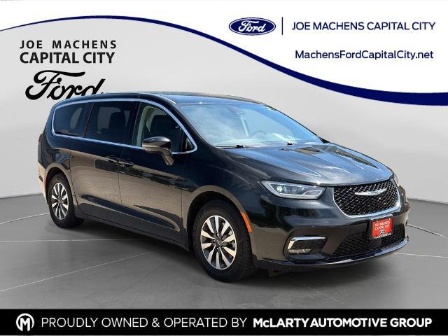2022 Chrysler Pacifica Hybrid Touring L for sale in Jefferson City, MO