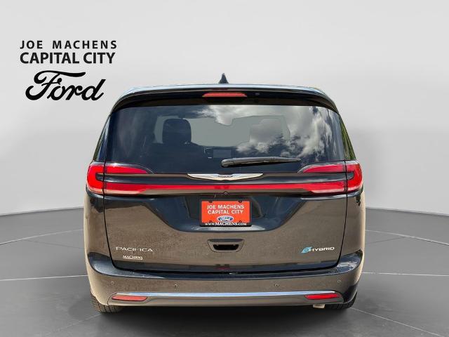2022 Chrysler Pacifica Hybrid Touring L