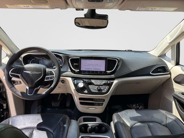 2022 Chrysler Pacifica Hybrid Touring L