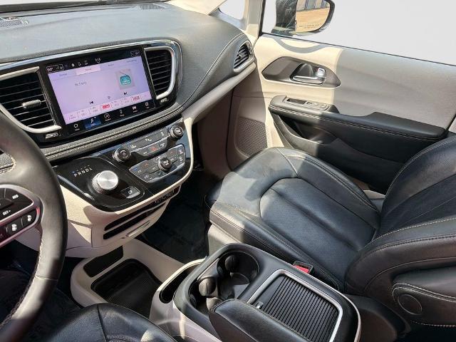 2022 Chrysler Pacifica Hybrid Touring L