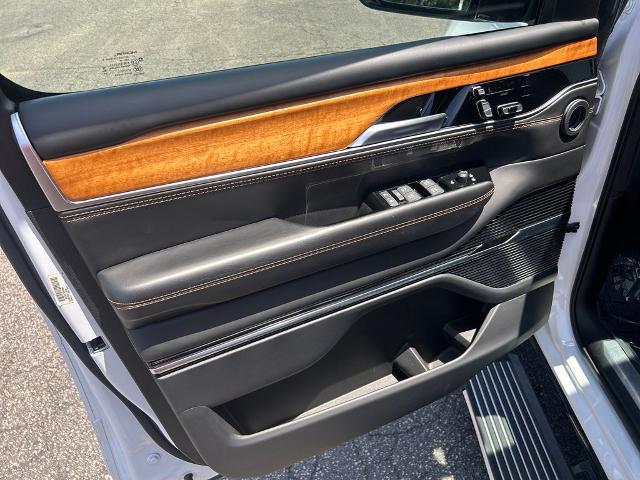2024 Jeep Grand Wagoneer L Series III 4x4