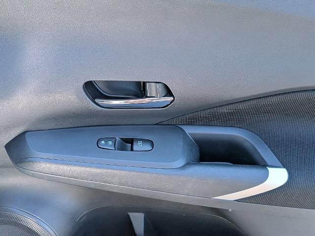 2023 Nissan Kicks SV Xtronic CVT