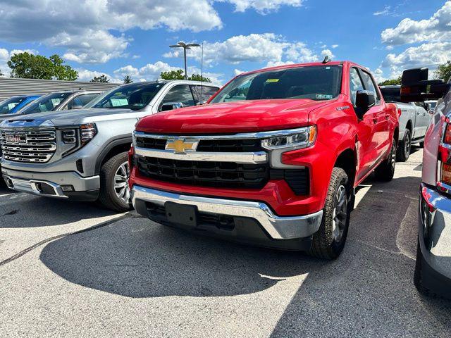 2023 Chevrolet Silverado 1500 4WD Crew Cab Short Bed LT with 2FL