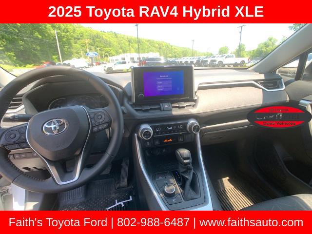 2025 Toyota RAV4 Hybrid XLE