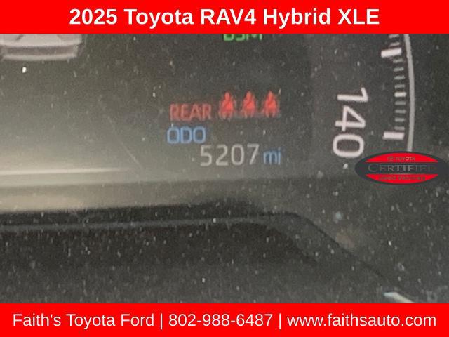 2025 Toyota RAV4 Hybrid XLE