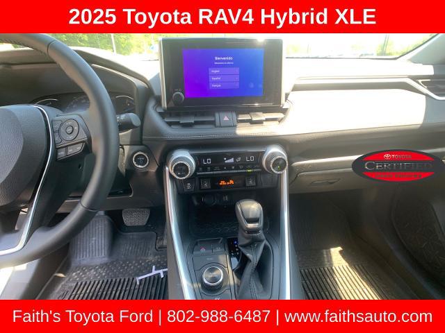 2025 Toyota RAV4 Hybrid XLE