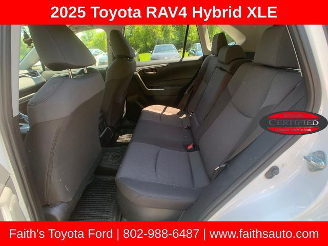 2025 Toyota RAV4 Hybrid XLE