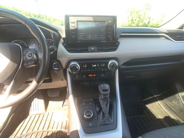 2020 Toyota RAV4 Hybrid XLE