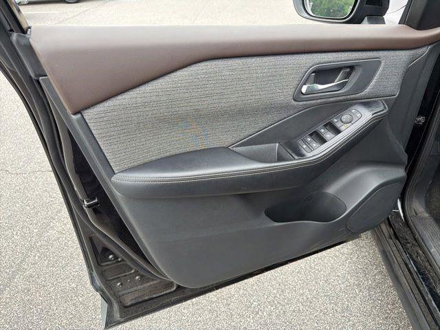 2022 Nissan Rogue SV FWD
