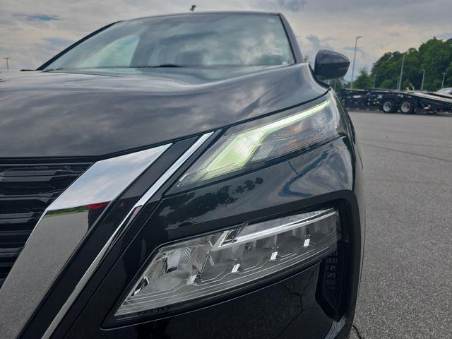 2022 Nissan Rogue SV FWD