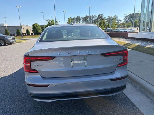 2023 Volvo S60 B5 Plus Dark Theme