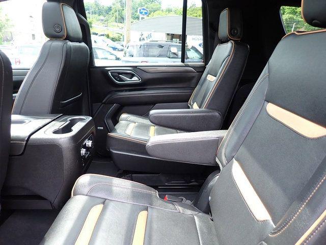 2024 GMC Yukon XL 4WD AT4