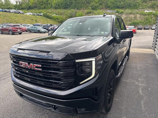 2022 GMC Sierra 1500 4WD Crew Cab Short Box Elevation