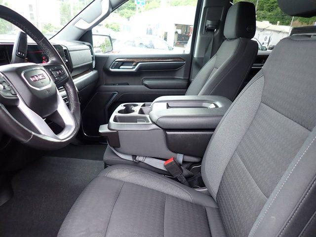 2022 GMC Sierra 1500 4WD Crew Cab Short Box Elevation