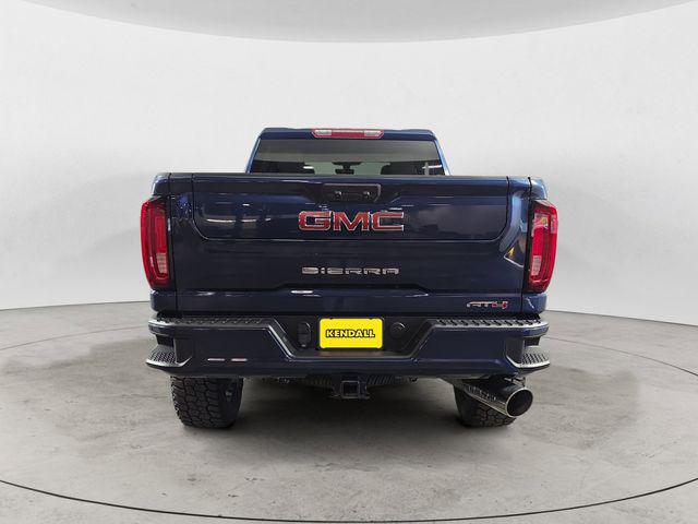 2023 GMC Sierra 2500HD 4WD Crew Cab Standard Bed AT4