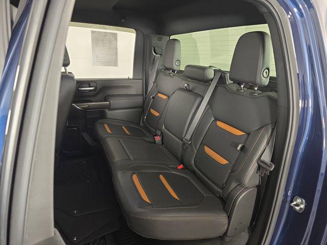 2023 GMC Sierra 2500HD 4WD Crew Cab Standard Bed AT4