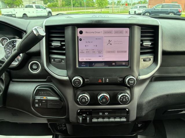2022 Ram 2500 Big Horn Crew Cab 4x4 6'4" Box