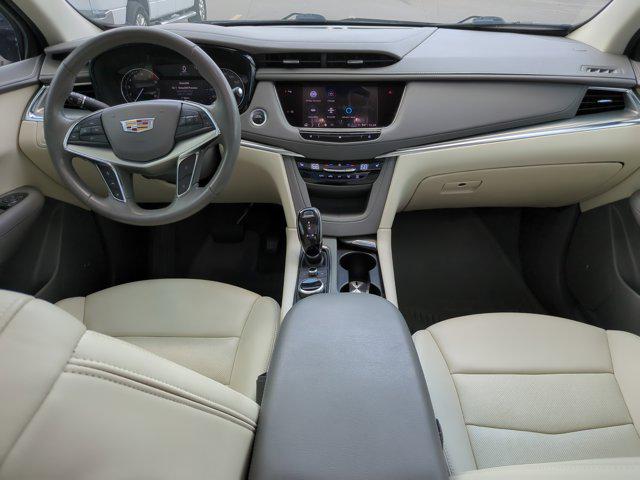 2021 Cadillac XT5 FWD Premium Luxury
