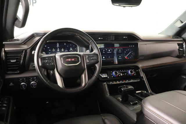 2023 GMC Sierra 1500 4WD Crew Cab Short Box AT4