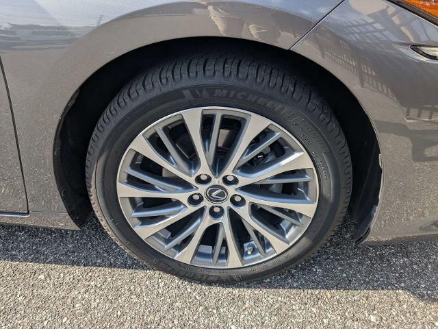 2021 Lexus ES 350 Base
