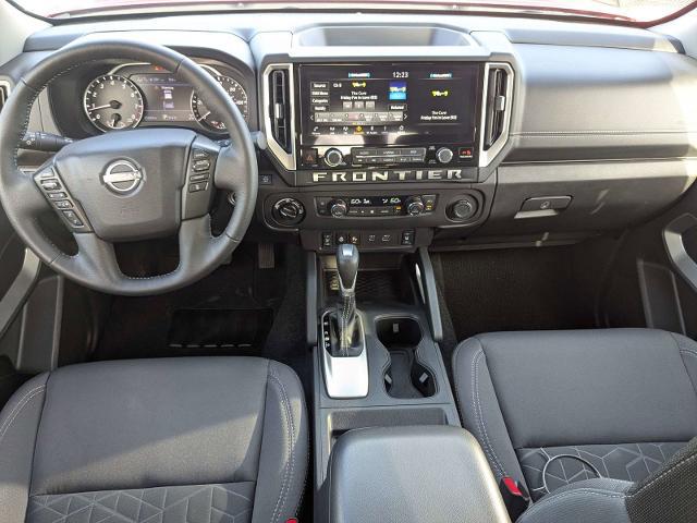 2025 Nissan Frontier Crew Cab Long Bed SV 4x4
