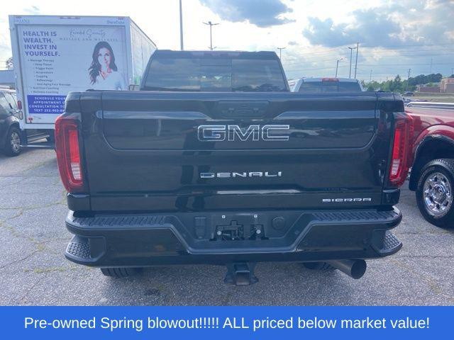 2022 GMC Sierra 2500HD 4WD Crew Cab Standard Bed Denali