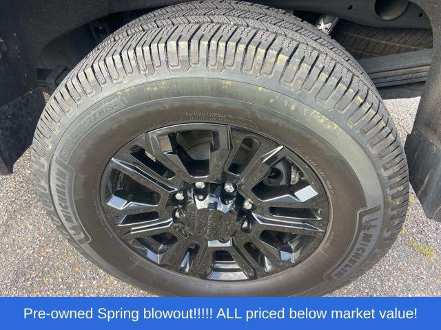 2022 GMC Sierra 2500HD 4WD Crew Cab Standard Bed Denali