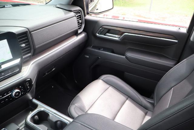 2023 GMC Sierra 1500 2WD Crew Cab Short Box SLT