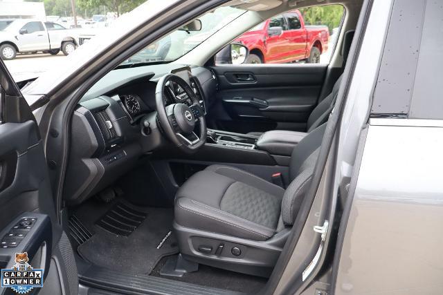 2024 Nissan Pathfinder SV FWD