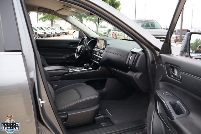 2024 Nissan Pathfinder SV FWD