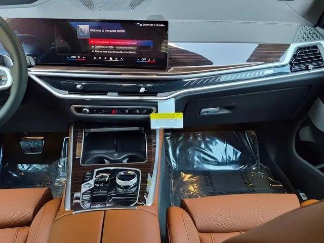 2026 BMW X5 M60i