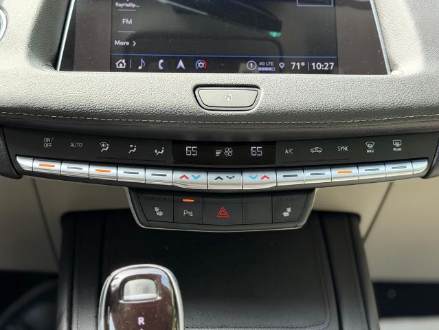 2022 Cadillac XT4 AWD Luxury