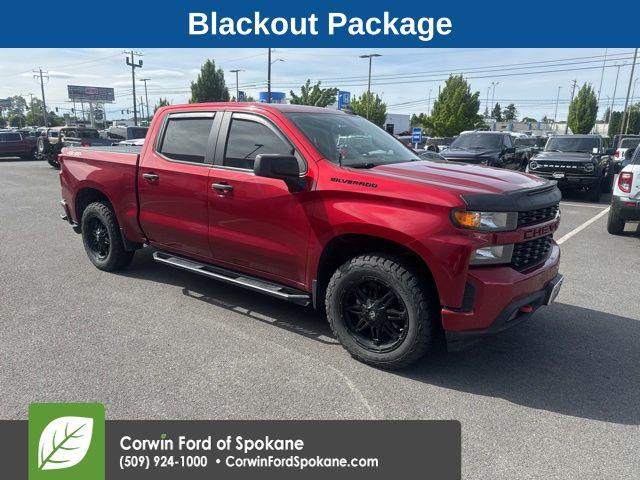 2022 Chevrolet Silverado 1500 4WD Crew Cab Short Bed Custom