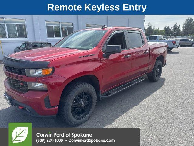 2022 Chevrolet Silverado 1500 4WD Crew Cab Short Bed Custom