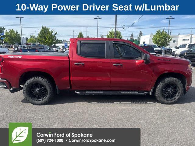 2022 Chevrolet Silverado 1500 4WD Crew Cab Short Bed Custom