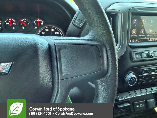 2022 Chevrolet Silverado 1500 4WD Crew Cab Short Bed Custom