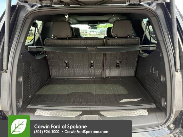 2025 Chevrolet Suburban 4WD RST