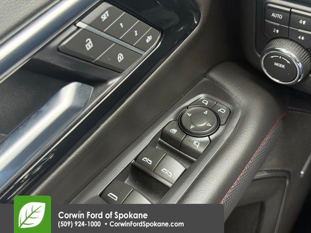 2025 Chevrolet Suburban 4WD RST